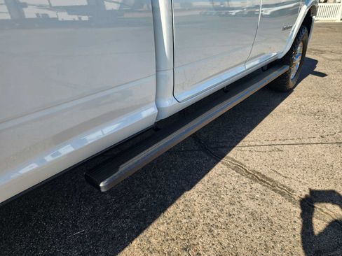 Used 2022 RAM 2500 Laramie AWD/4WD image 14
