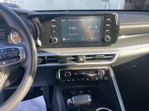 Used 2022 Kia K5 LXS FWD image 17