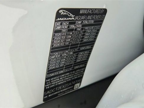 Used 2025 Jaguar F-PACE R-Dynamic S image 60