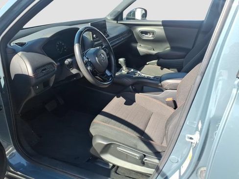 Used 2023 Honda HR-V Sport image 3