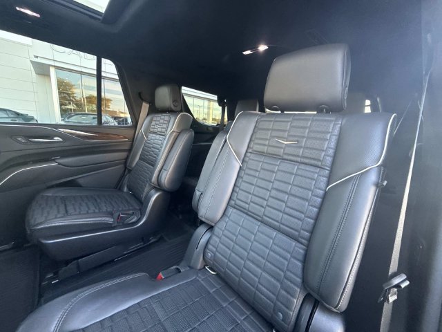 Used 2021 Cadillac Escalade Sport Platinum AWD/4WD image 30