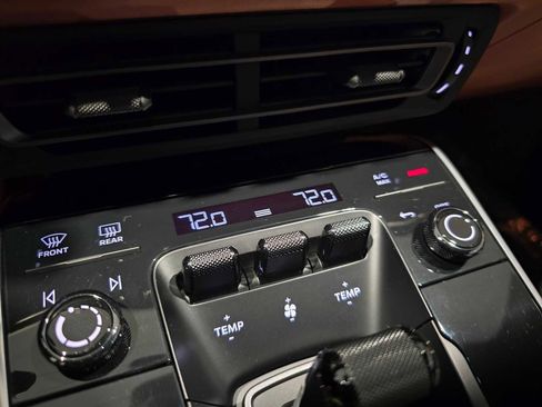 Used 2023 Porsche 911 Turbo S image 28