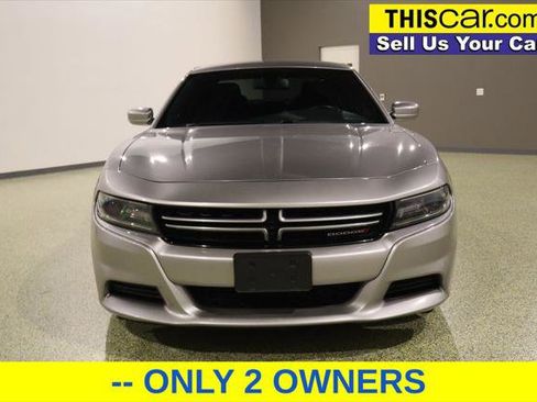Used 2016 Dodge Charger SE RWD image 2
