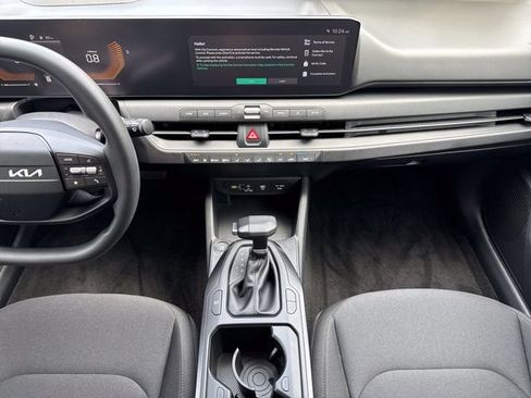 New 2026 Kia K4 FWD image 12