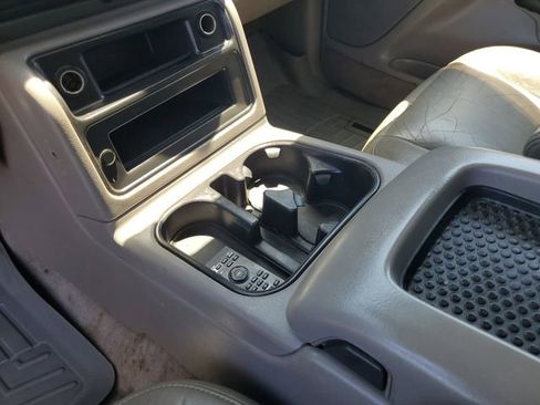 Used 2005 Chevrolet Tahoe Z71 w/ Preferred Equipment Group AWD/4WD image 28