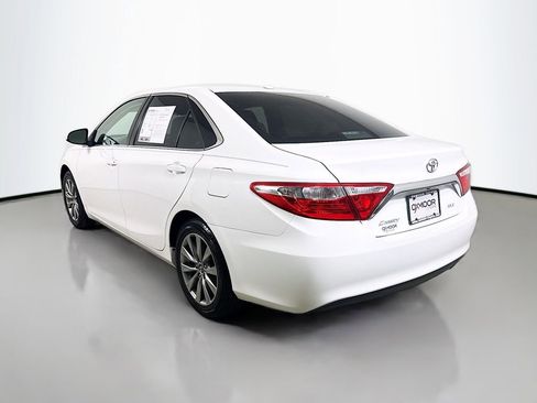 Used 2015 Toyota Camry XLE image 5