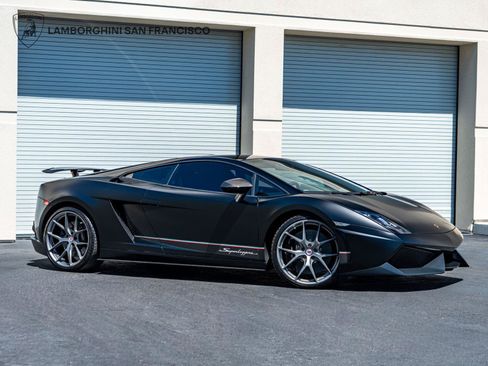 Used 2010 Lamborghini Gallardo LP 570-4 Superleggera AWD/4WD image 2