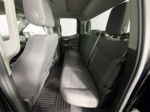 Used 2019 Chevrolet Silverado 1500 RST image 21