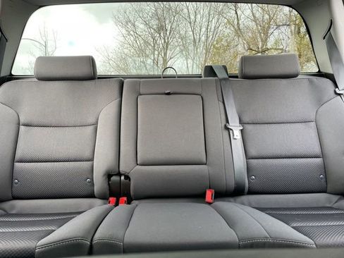 Used 2018 Chevrolet Silverado 1500 LT image 12