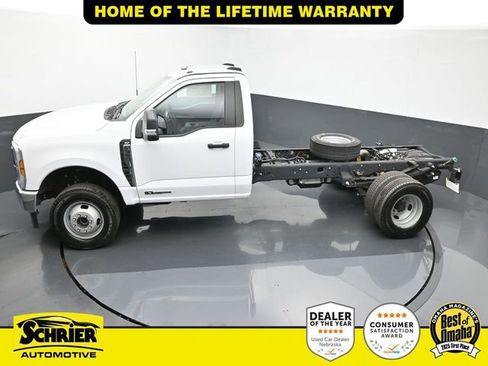 Used 2024 Ford F350 XLT image 49