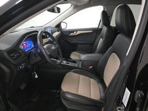 Used 2022 Ford Escape Titanium w/ Titanium Elite Package AWD/4WD image 13