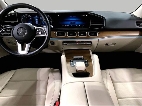 Used 2022 Mercedes-Benz GLE 350 4MATIC w/ Premium Package image 16