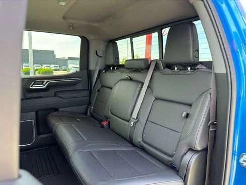 Used 2022 Chevrolet Silverado 1500 LTZ w/ LTZ Convenience Package II AWD/4WD image 34