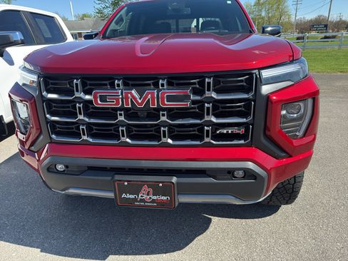 Used 2026 GMC Canyon AT4 w/ Technology Plus Package AWD/4WD image 4