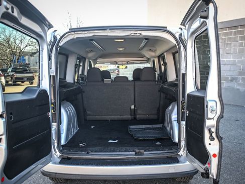 Used 2021 RAM ProMaster City SLT FWD image 14