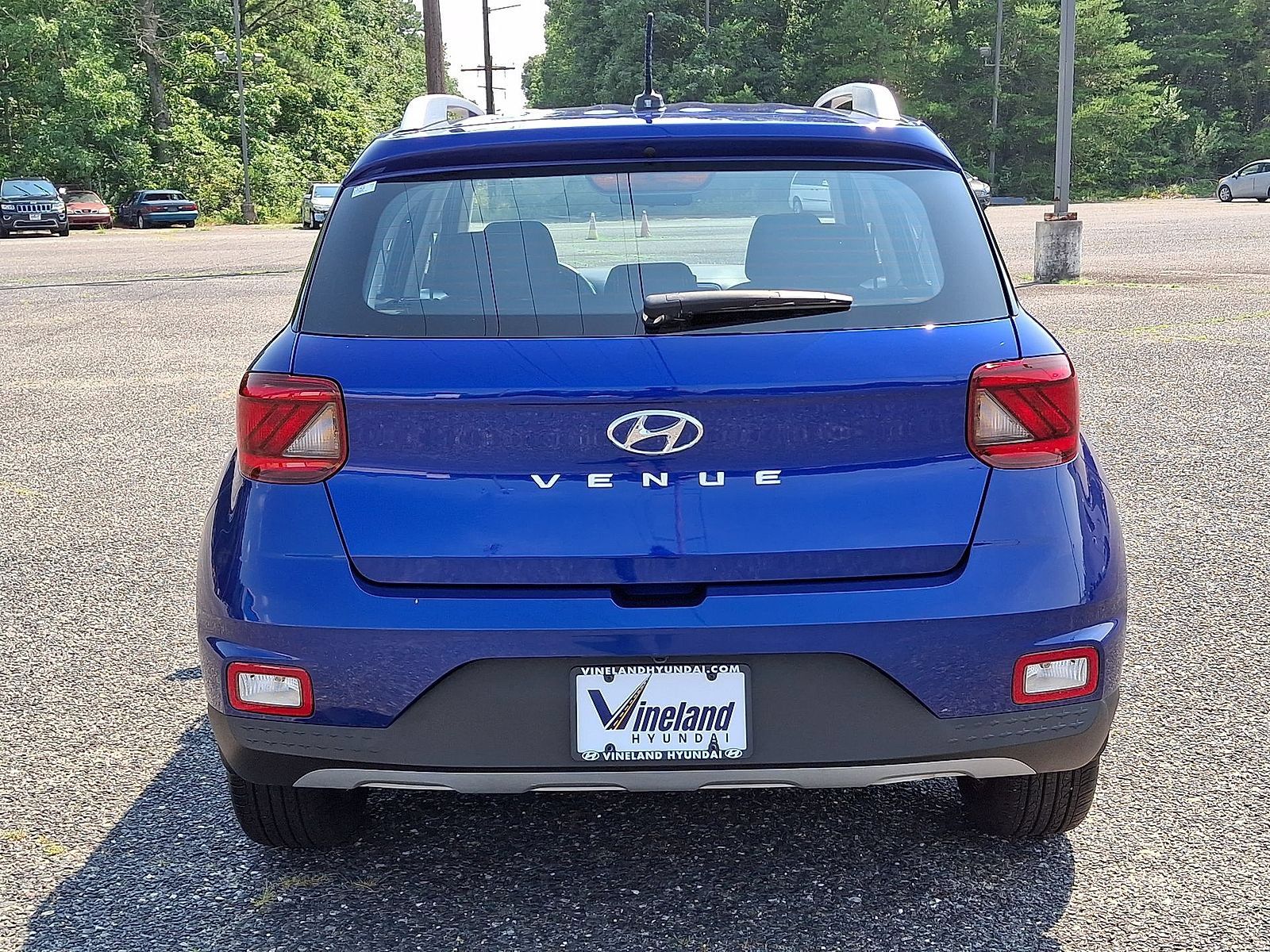Certified 2024 Hyundai Venue SEL FWD image 28