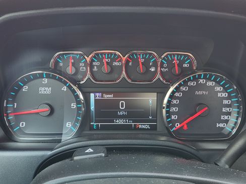 Used 2019 Chevrolet Silverado 1500 LT AWD/4WD image 18