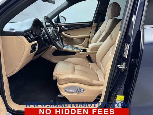 Used 2021 Porsche Macan image 13