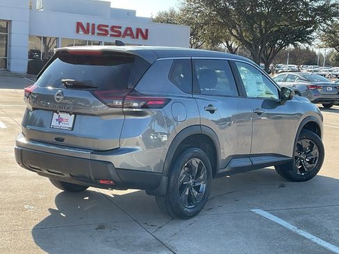 New 2026 Nissan Rogue SV image 5