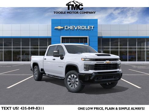 New 2026 Chevrolet Silverado 2500 Custom w/ Custom Value Package AWD/4WD image 1