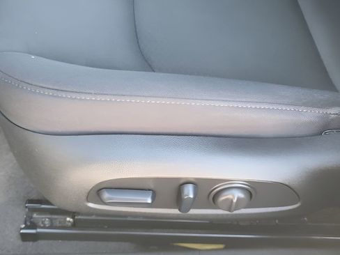 Used 2024 Chevrolet Malibu LT image 14