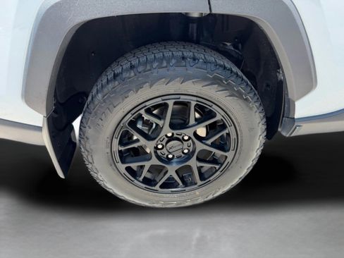 Used 2024 Toyota RAV4 XLE w/ Convenience Package FWD image 24
