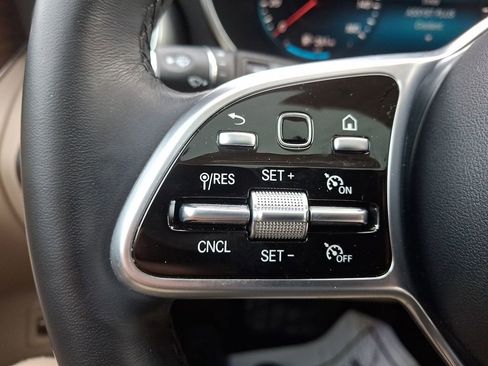 Used 2022 Mercedes-Benz GLC 300 GLC 300 image 21