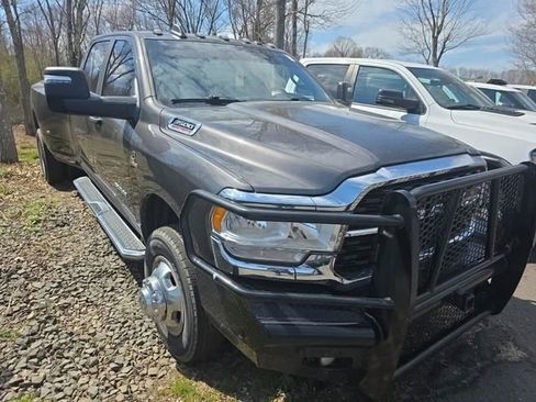 Used 2024 RAM 3500 Big Horn w/ Bed Utility Group AWD/4WD image 2