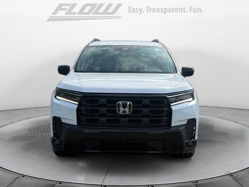 Used 2026 Honda Pilot Sport image 3
