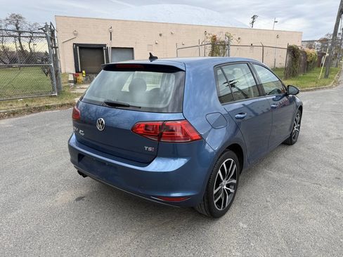 Used 2016 Volkswagen Golf SE image 5