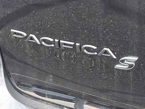 New 2026 Chrysler Pacifica Limited w/ S Appearance Package image 23
