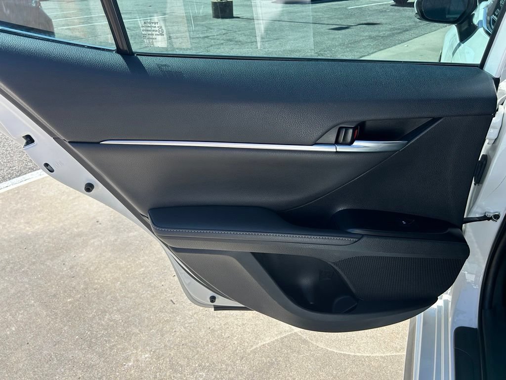 Used 2020 Toyota Camry XSE FWD image 14