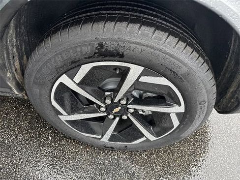 New 2025 Chevrolet Equinox EV LT image 39