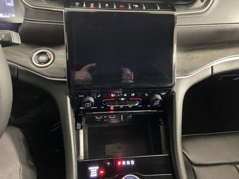 Used 2023 Jeep Grand Cherokee L Limited w/ Luxury Tech Group II image 25