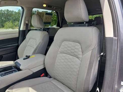 Used 2022 Nissan Pathfinder SV w/ SV Black Package FWD image 19
