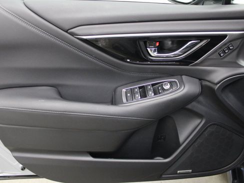 Used 2022 Subaru Outback Limited w/ Popular Package #2 image 11