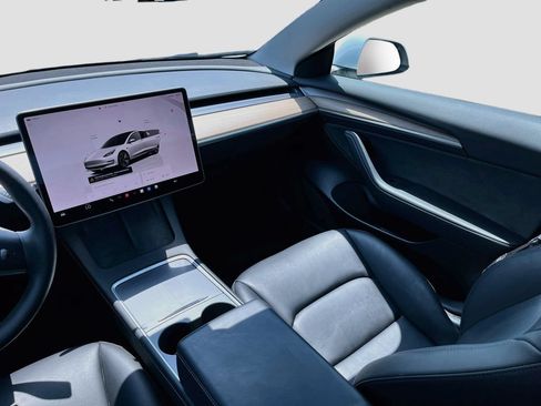 Used 2023 Tesla Model 3 Standard Range RWD image 22