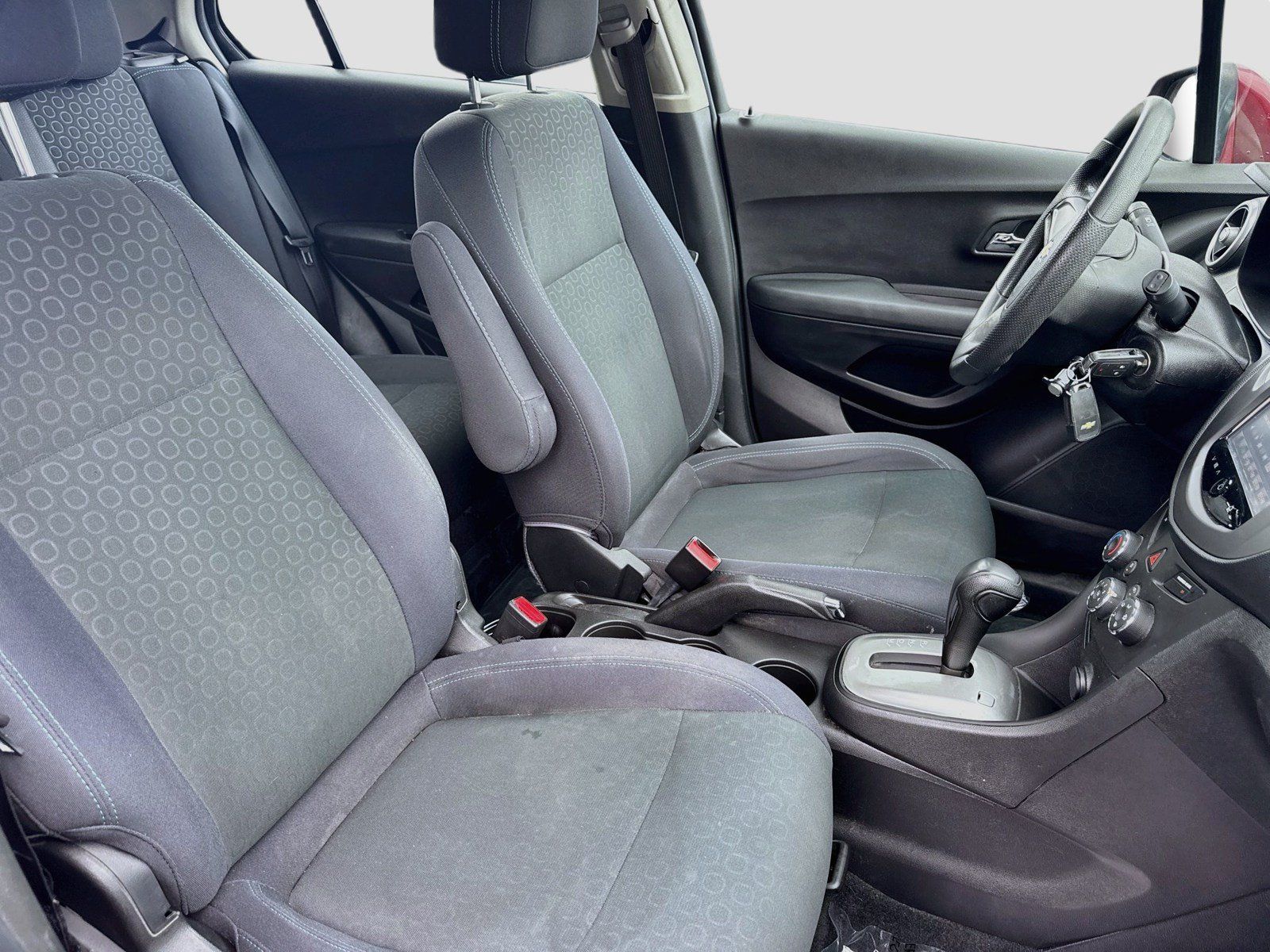 Used 2016 Chevrolet Trax LS w/ LPO, Cargo Package FWD image 17