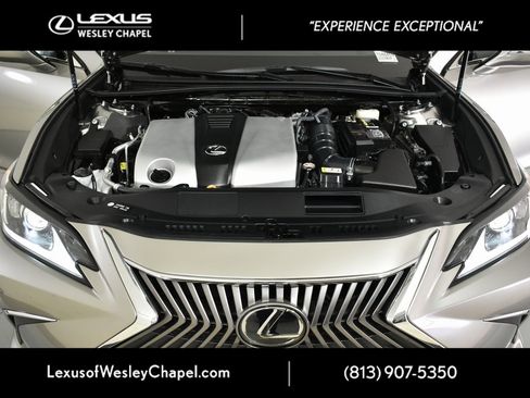 Used 2019 Lexus ES 350 Luxury image 16