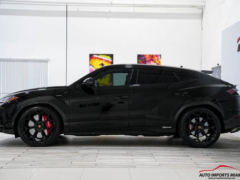 Used 2023 Lamborghini Urus Performante image 17