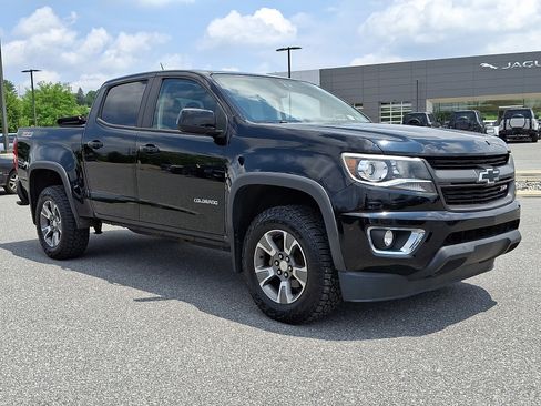 Used 2017 Chevrolet Colorado Z71 AWD/4WD image 6