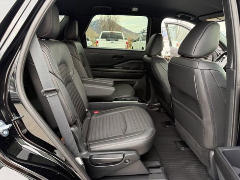 Used 2025 Nissan Pathfinder Rock Creek image 23