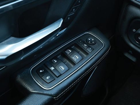 Used 2024 RAM 1500 Laramie RWD image 21