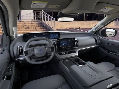 New 2026 Ford Expedition Max Active AWD/4WD image 9