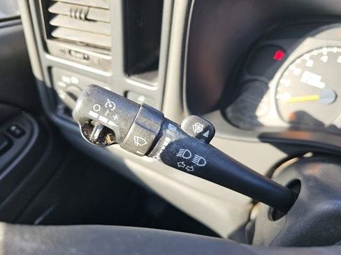 Used 2004 GMC Sierra 1500 SLE w/ Light Duty Power Package image 42