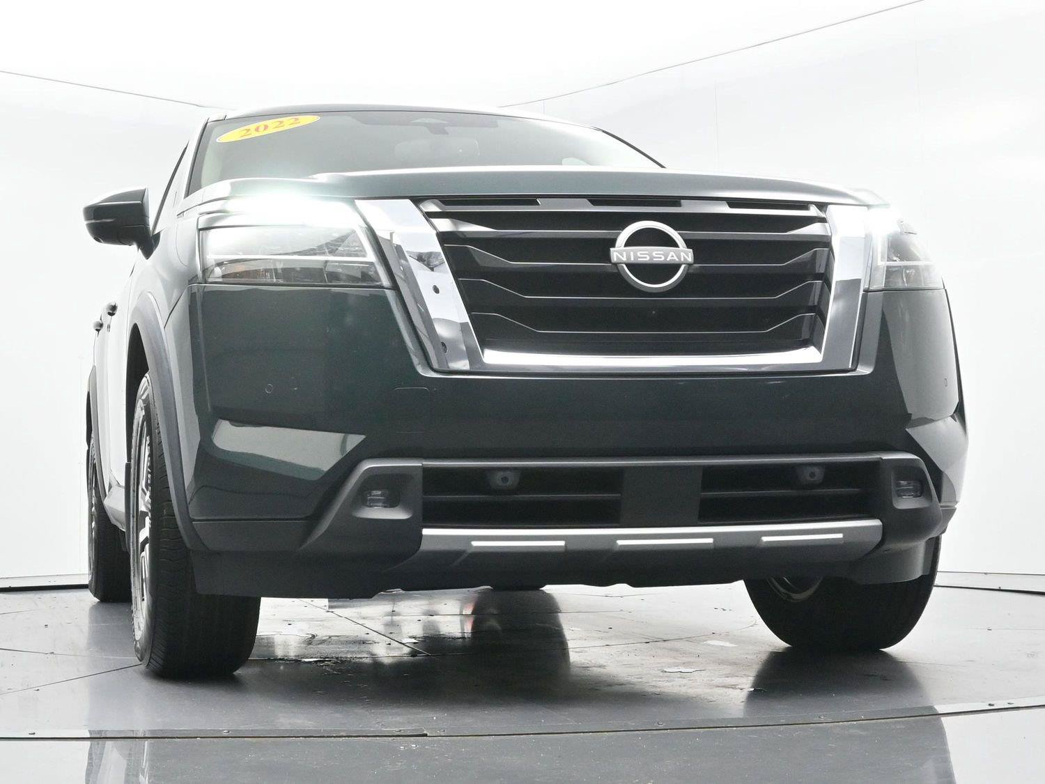 Used 2022 Nissan Pathfinder SL w/ Cargo Package AWD/4WD image 52