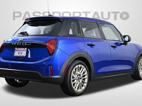 Certified 2025 MINI Cooper S image 10