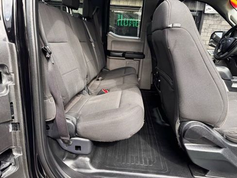Used 2017 Ford F150 XL w/ Equipment Group 101A Mid AWD/4WD image 31