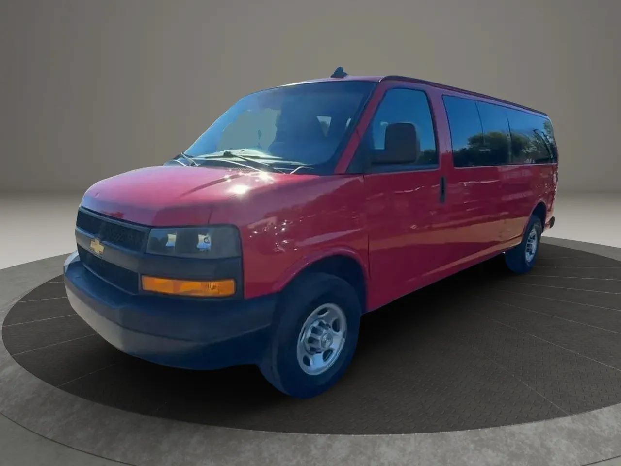 Used 2023 Chevrolet Express 3500 LS RWD image 4