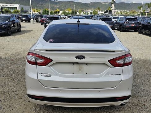 Used 2016 Ford Fusion Energi Titanium w/ Driver Assist Package FWD image 9
